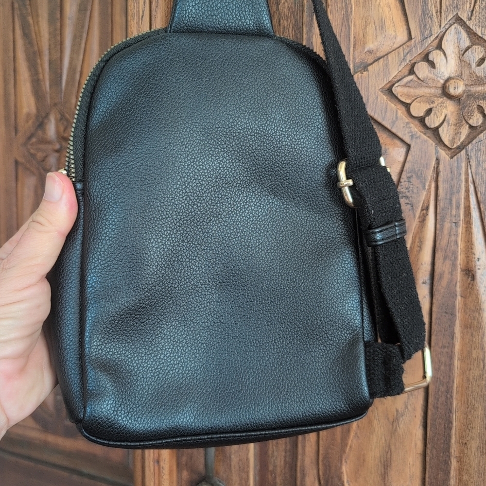Blush Kiss Cross Body Bag Camera Black - Picture 4 of 4